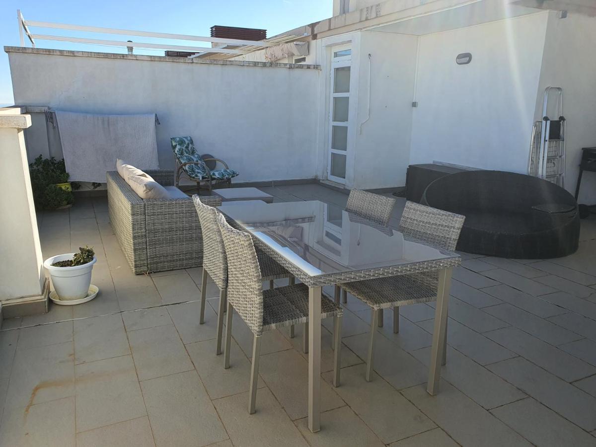 Nova Almenareta Apartment